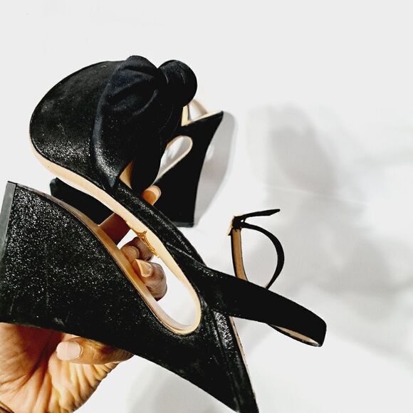 Charlotte Olympia - Picture 15 of 16